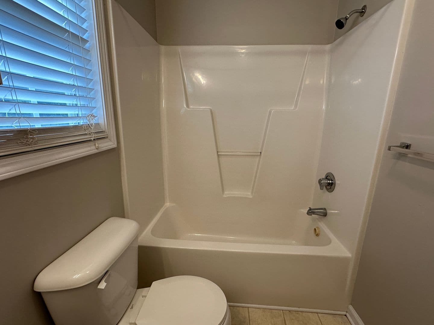 Hope Mills House: 3679 Pioneer Dr