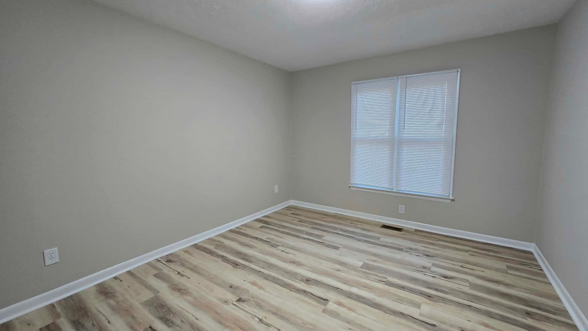 Fayetteville House: 508 Singletary Place