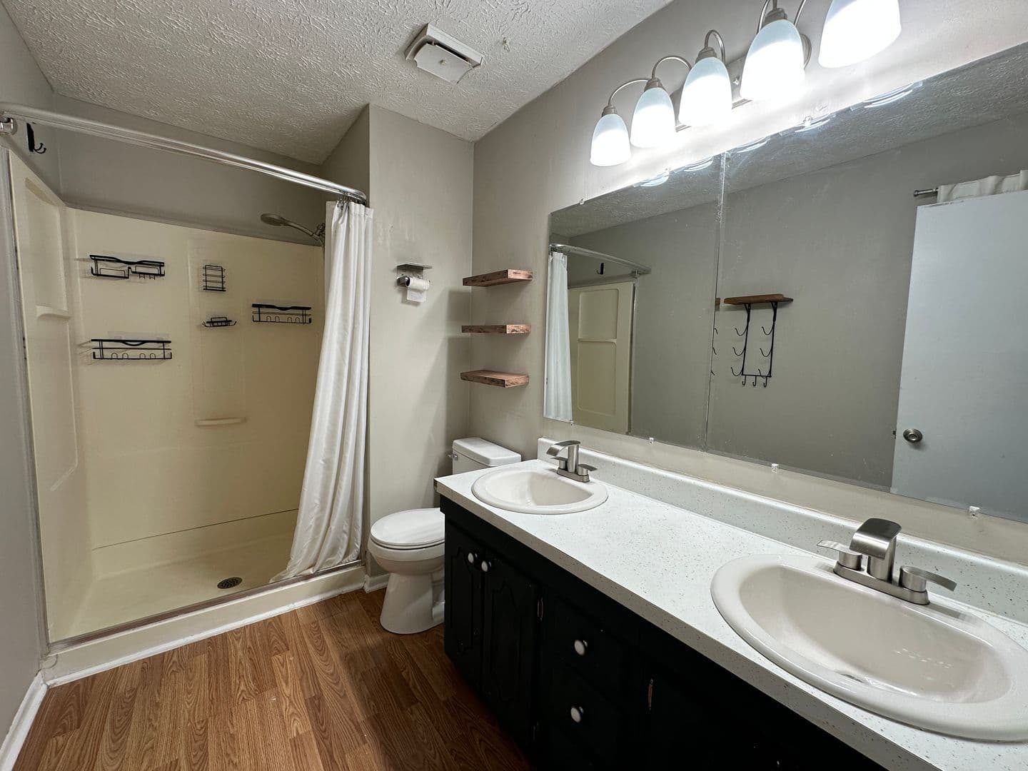 Fayetteville House: 6935 Brockwood St