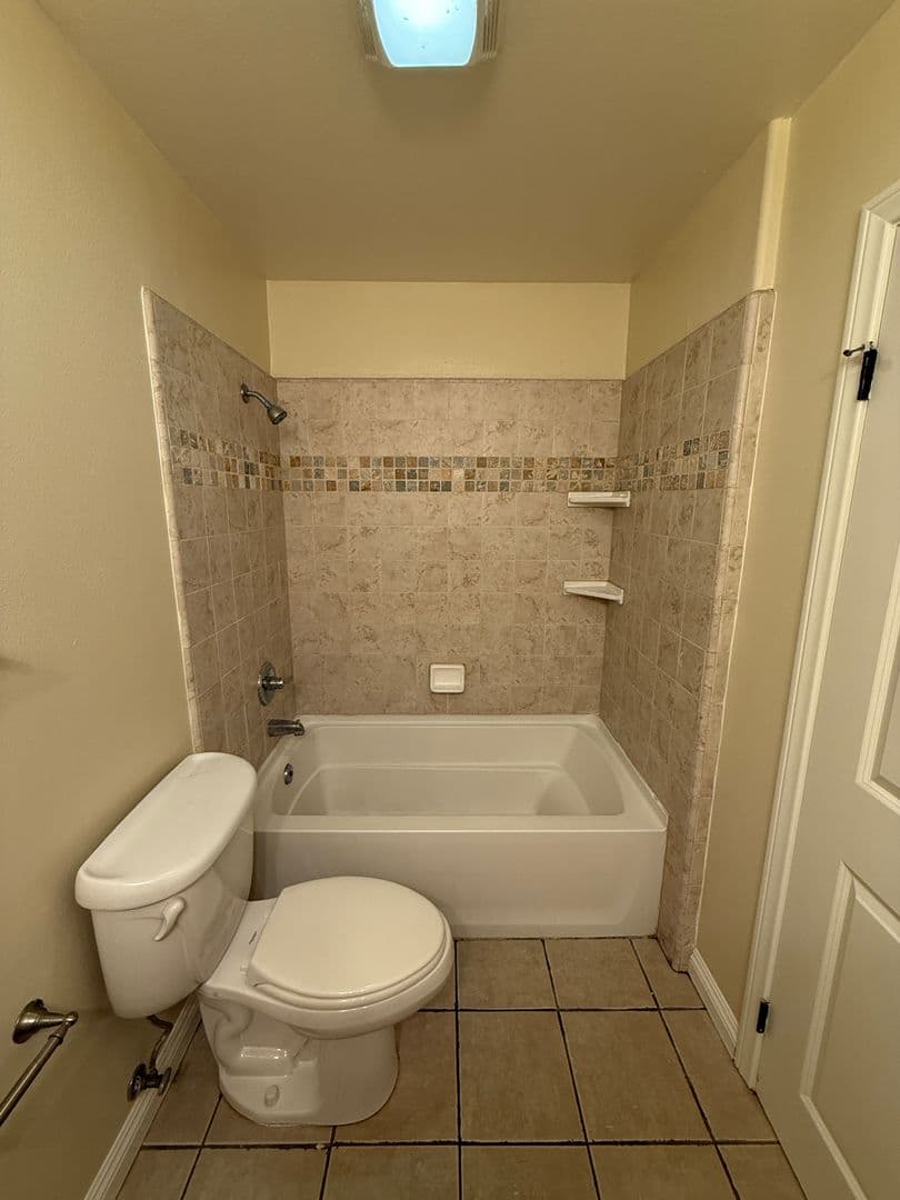 Granada Hills House: 17311 Chatsworth St