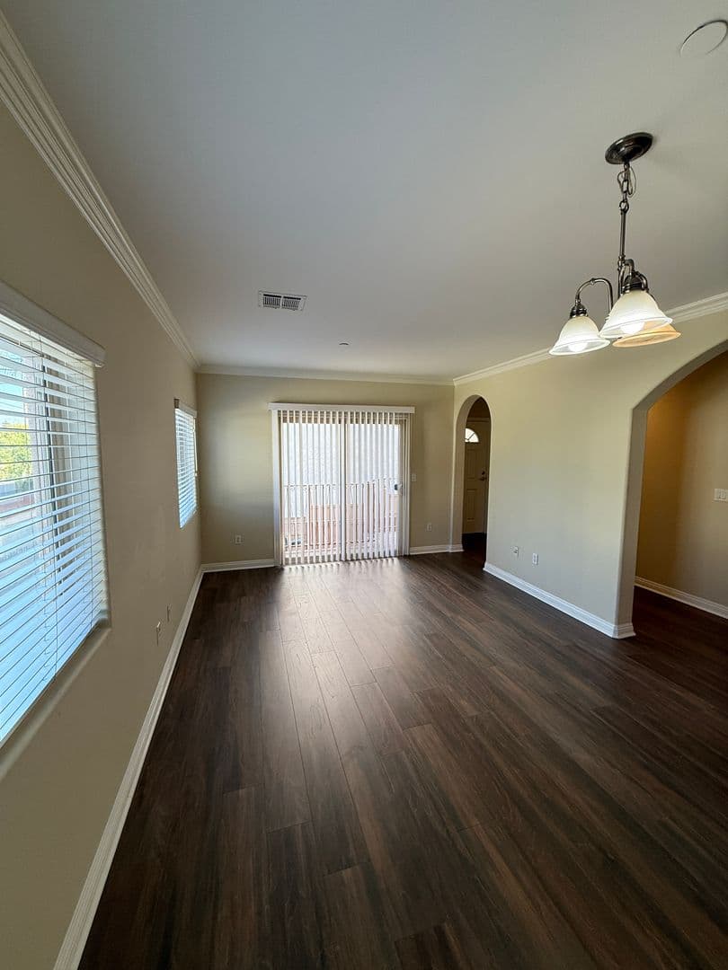Granada Hills House: 17311 Chatsworth St