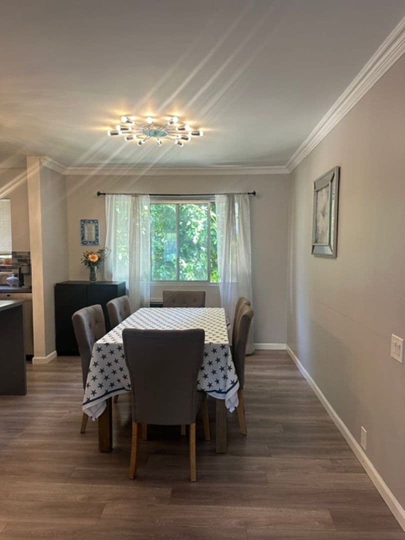 North Hollywood Condo: 6301 Coldwater Canyon Blvd. Unit 22