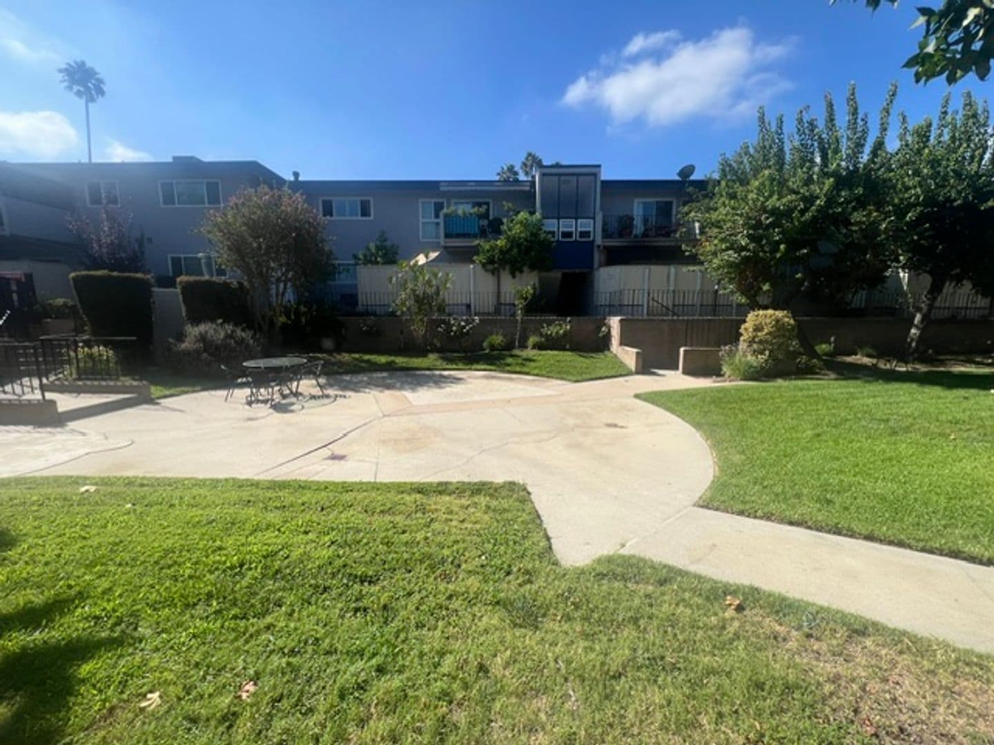 North Hollywood Condo: 6301 Coldwater Canyon Blvd. Unit 22