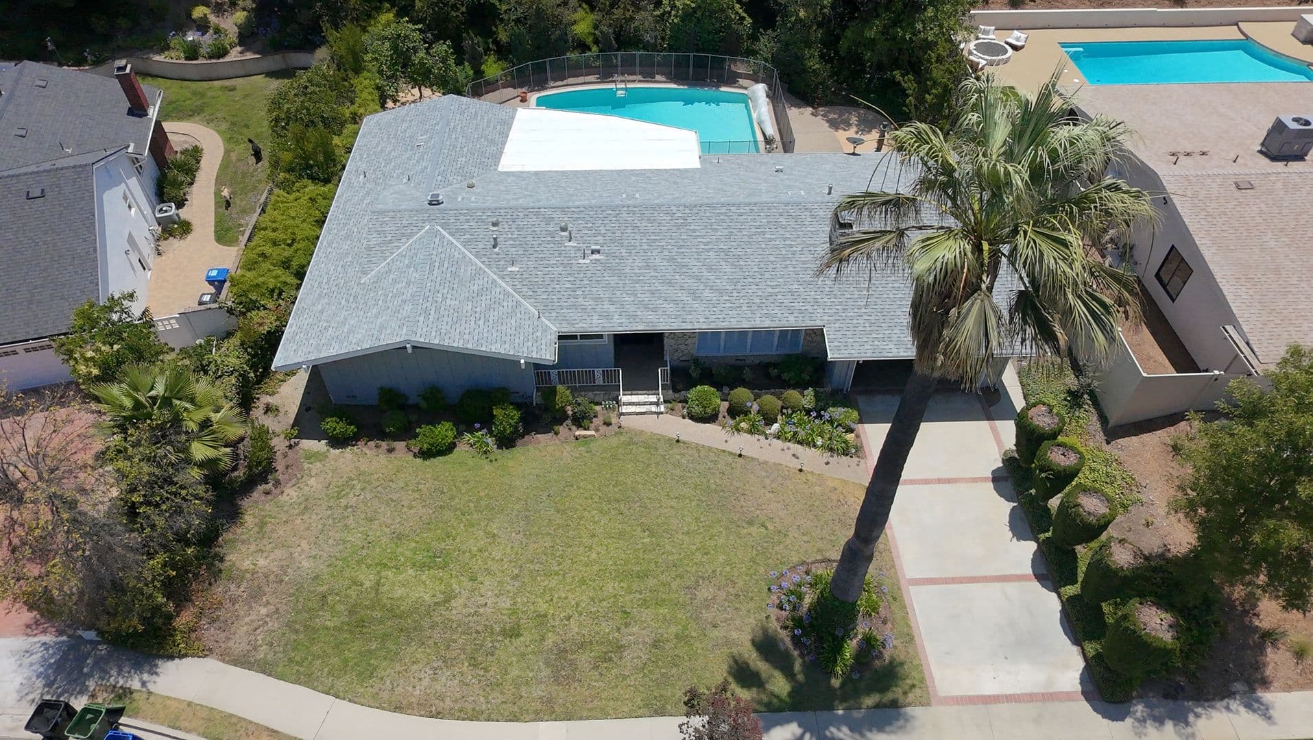 Tarzana House: 18836 La Amistad Pl