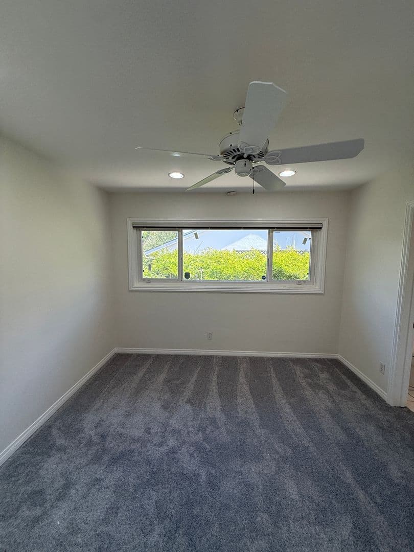 Tarzana House: 18836 La Amistad Pl