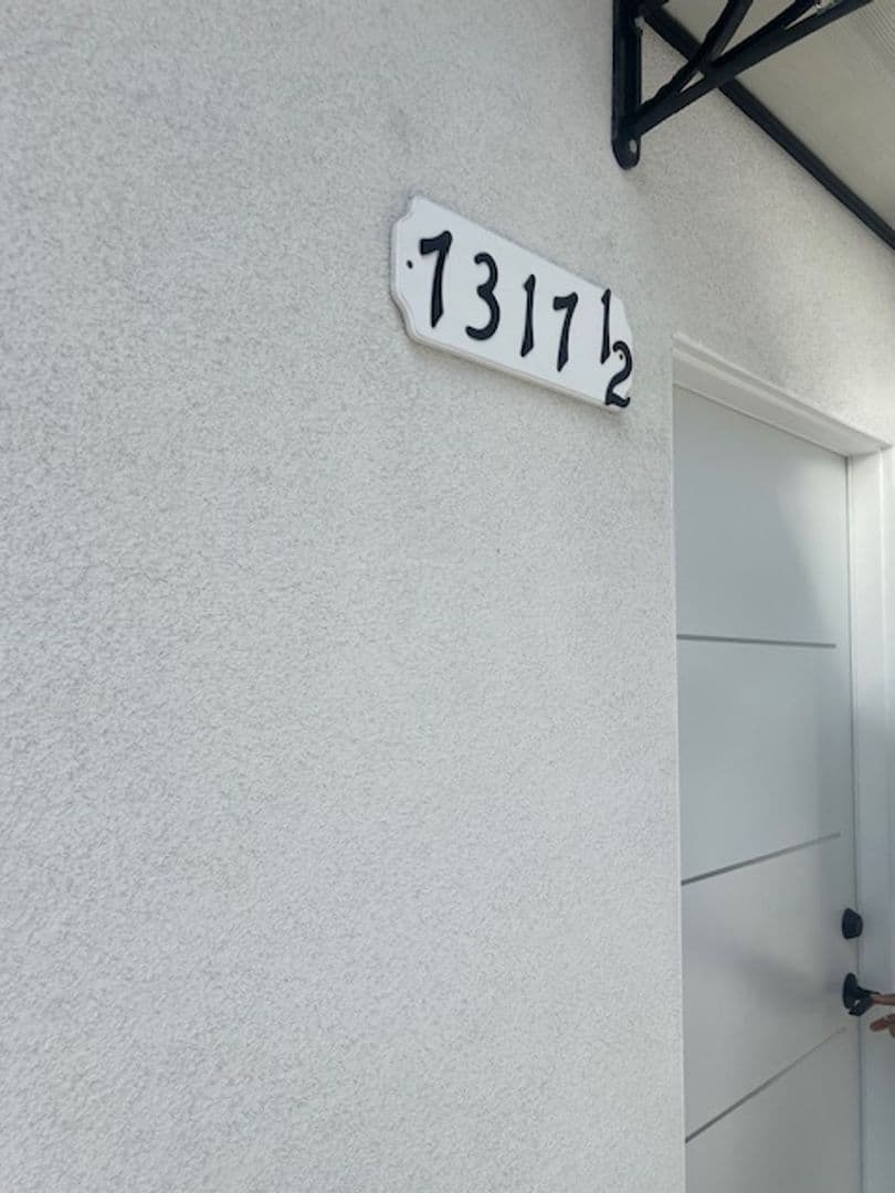 Reseda Apartment: 7317-7321 Garden Grove Avenue