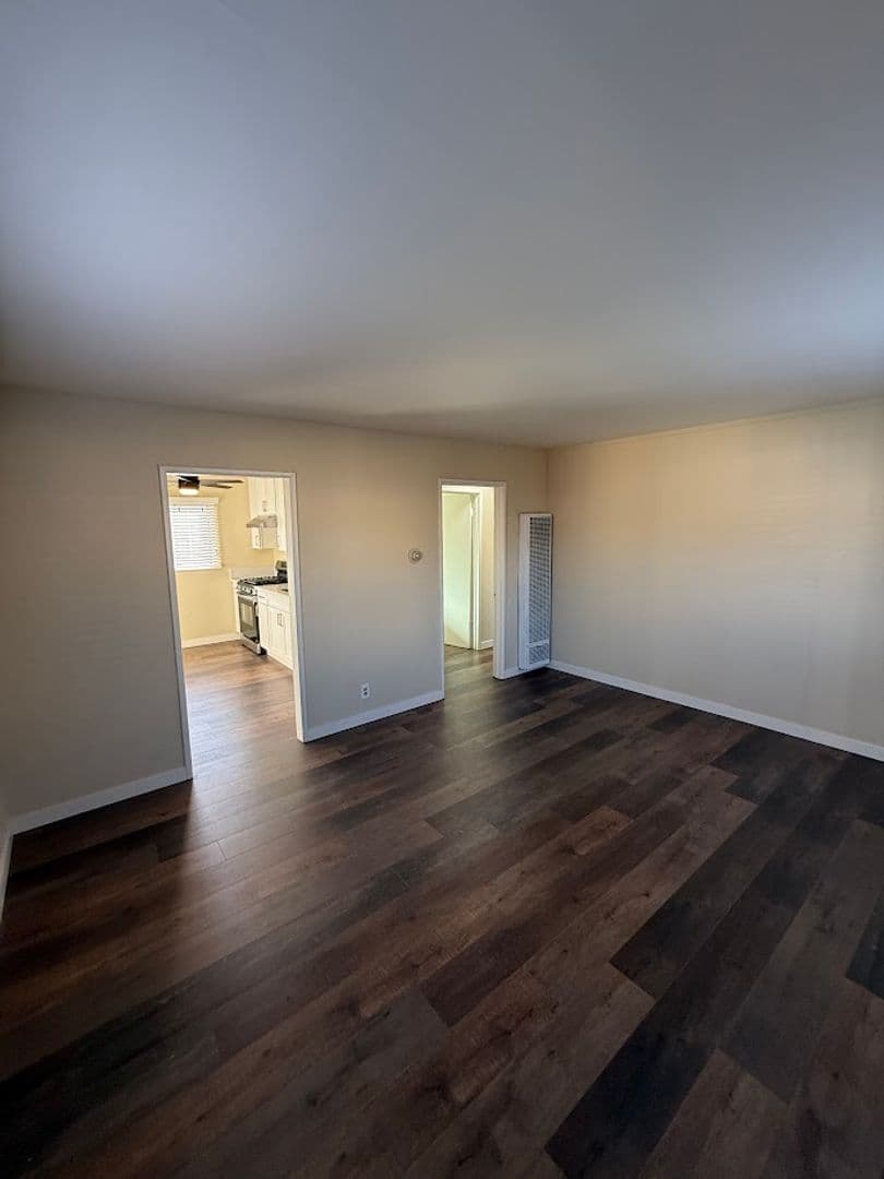 Sylmar House: 14778 Polk St.