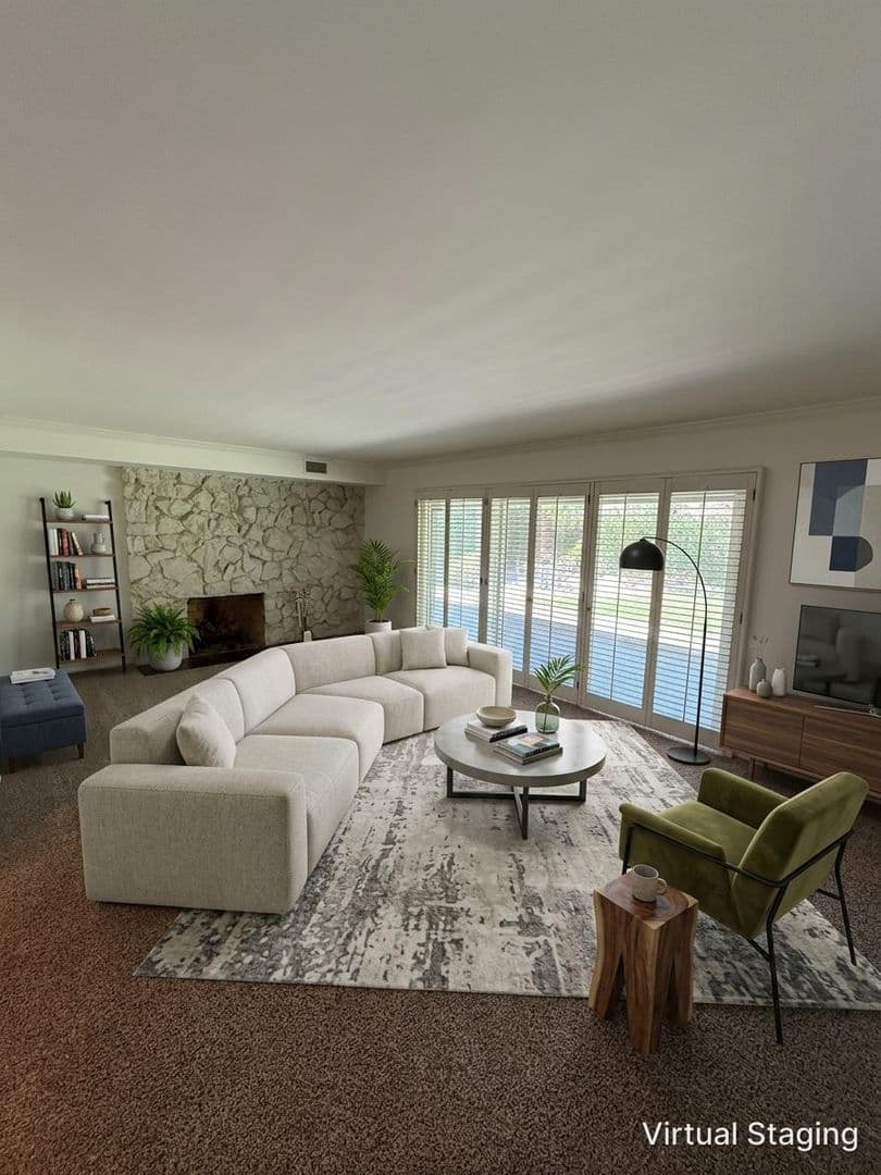 Northridge House: 19647 Merridy St.