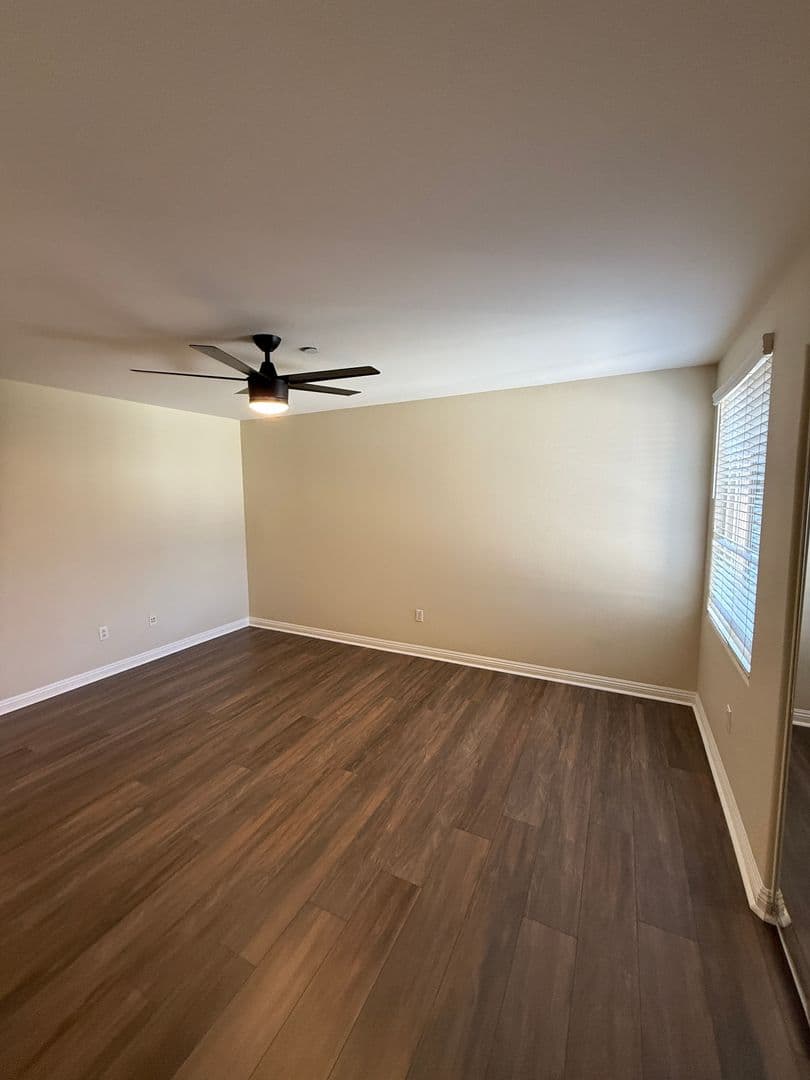 Granada Hills House: 17311 Chatsworth St