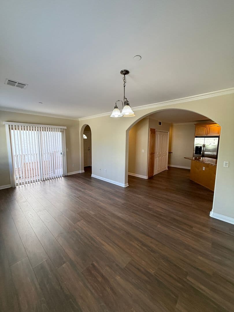 Granada Hills House: 17311 Chatsworth St