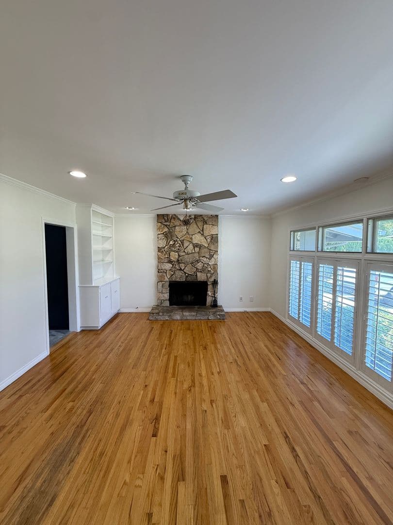 Tarzana House: 18836 La Amistad Pl