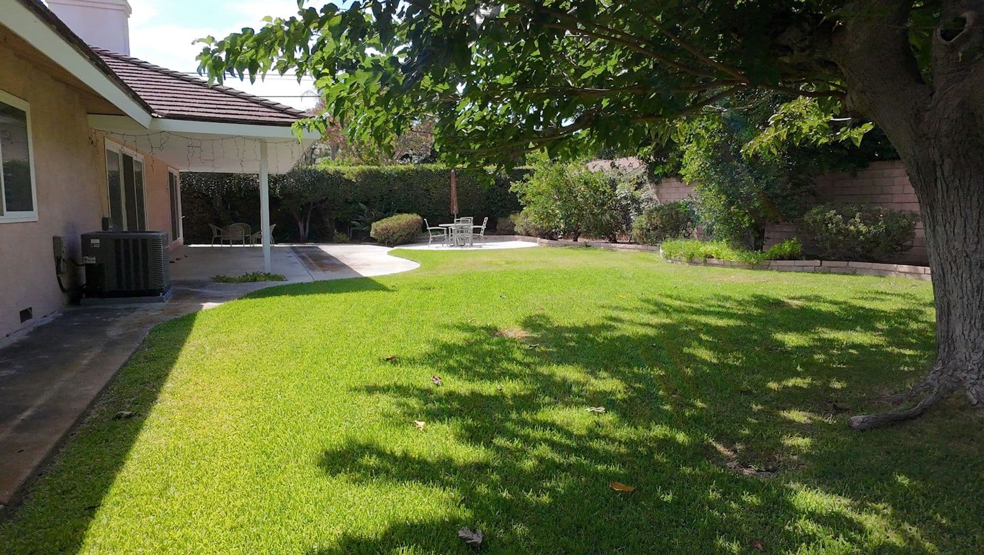 Northridge House: 19647 Merridy St.