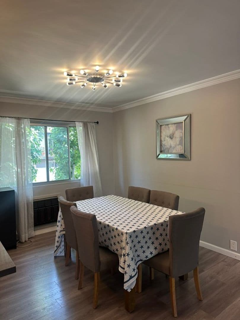 North Hollywood Condo: 6301 Coldwater Canyon Blvd. Unit 22
