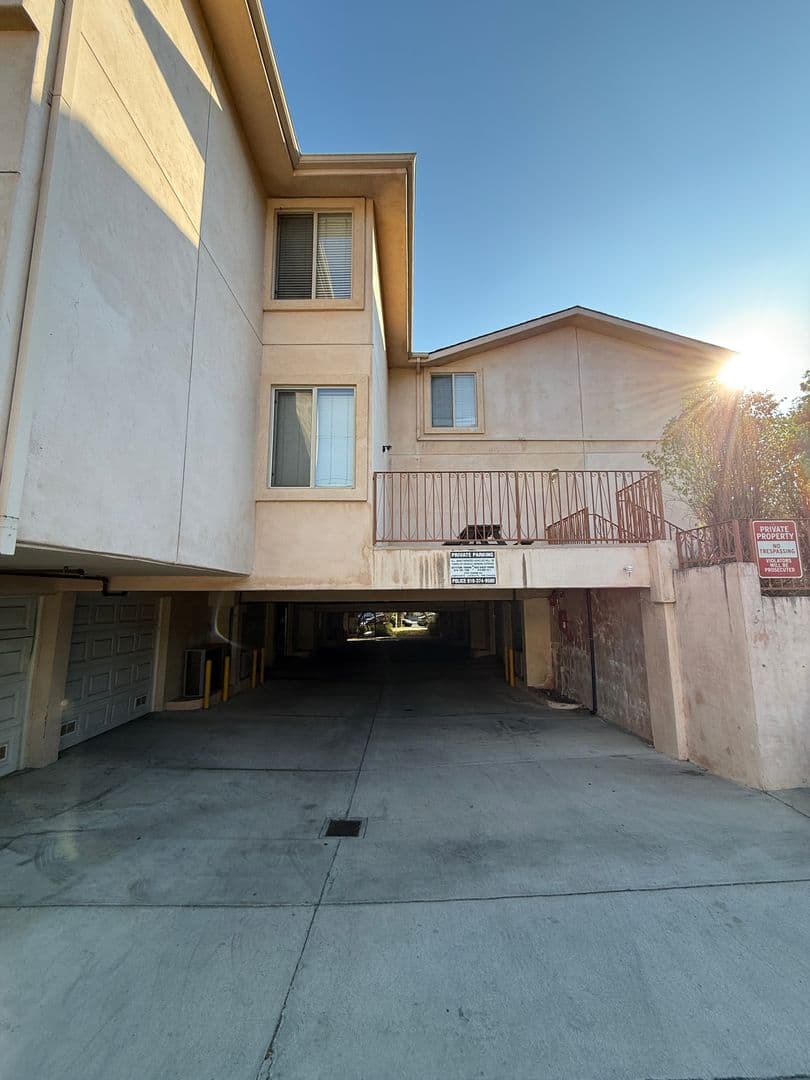 Granada Hills House: 17311 Chatsworth St