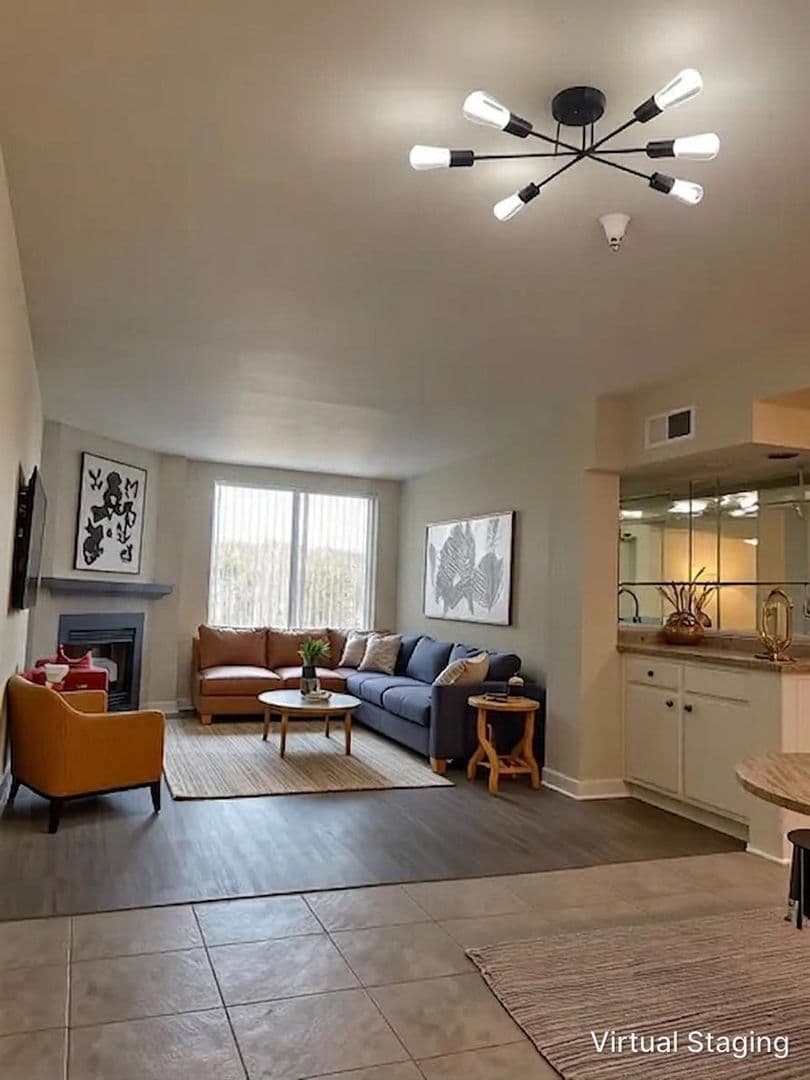 North Hollywood Condo: 5143 Bakman Ave. #102