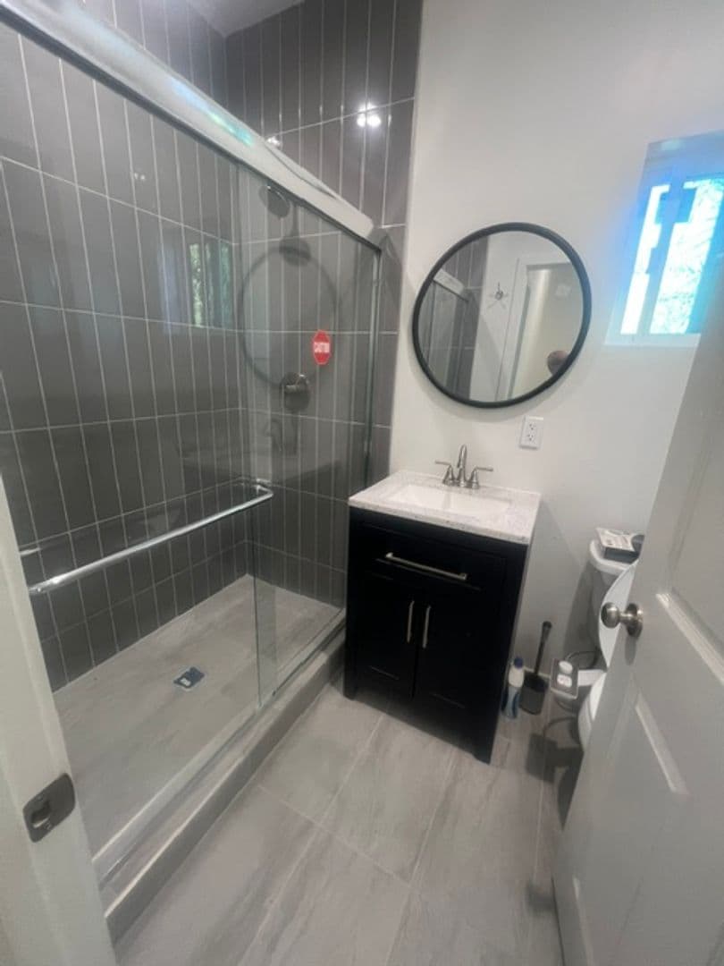 Granada Hills House: 11303 Paso Robles Avenue