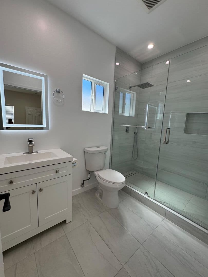 Reseda Apartment: 7317-7321 Garden Grove Avenue