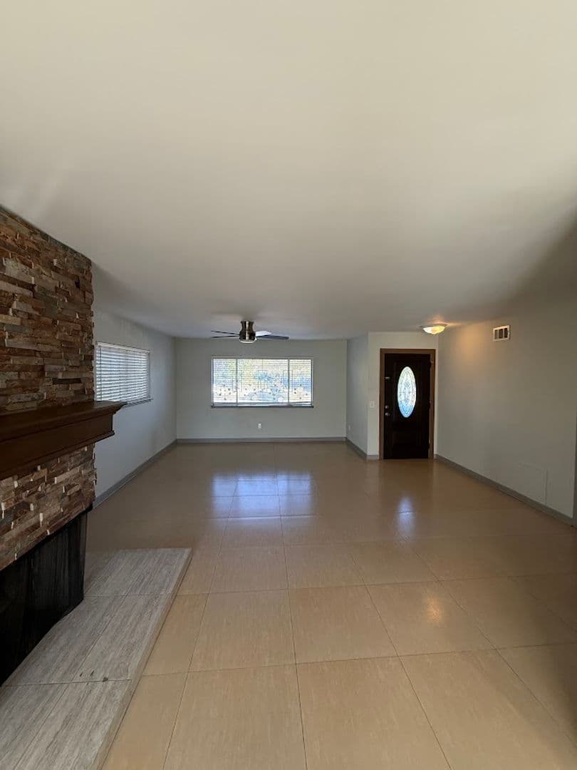 Granada Hills House: 11725 Monogram Avenue