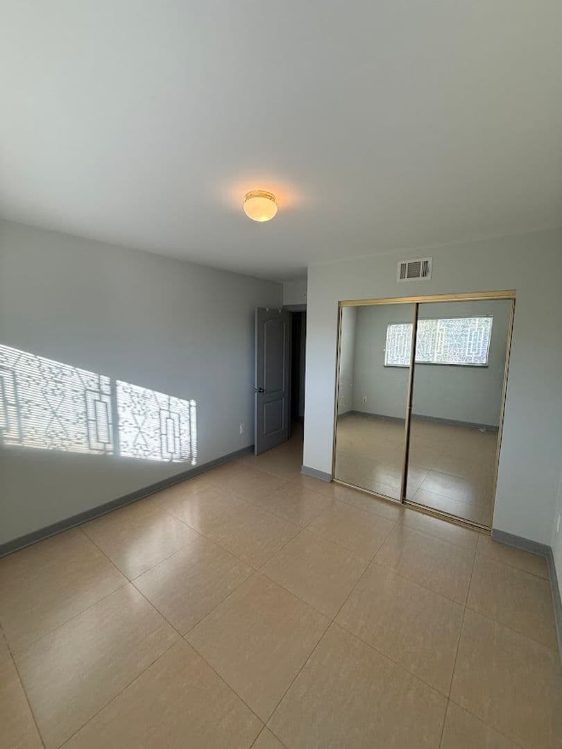 Granada Hills House: 11725 Monogram Avenue