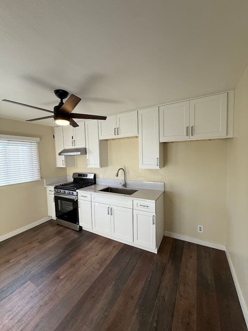 Sylmar House: 14778 Polk St.