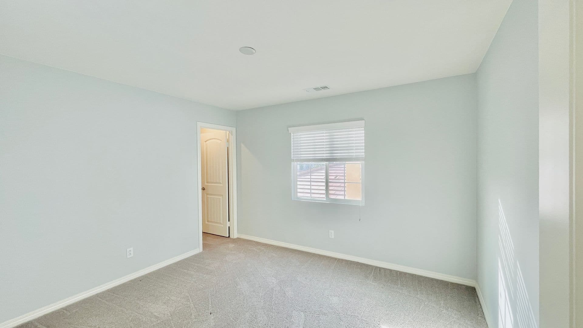 Jurupa Valley House: 11998 Santiam Ct