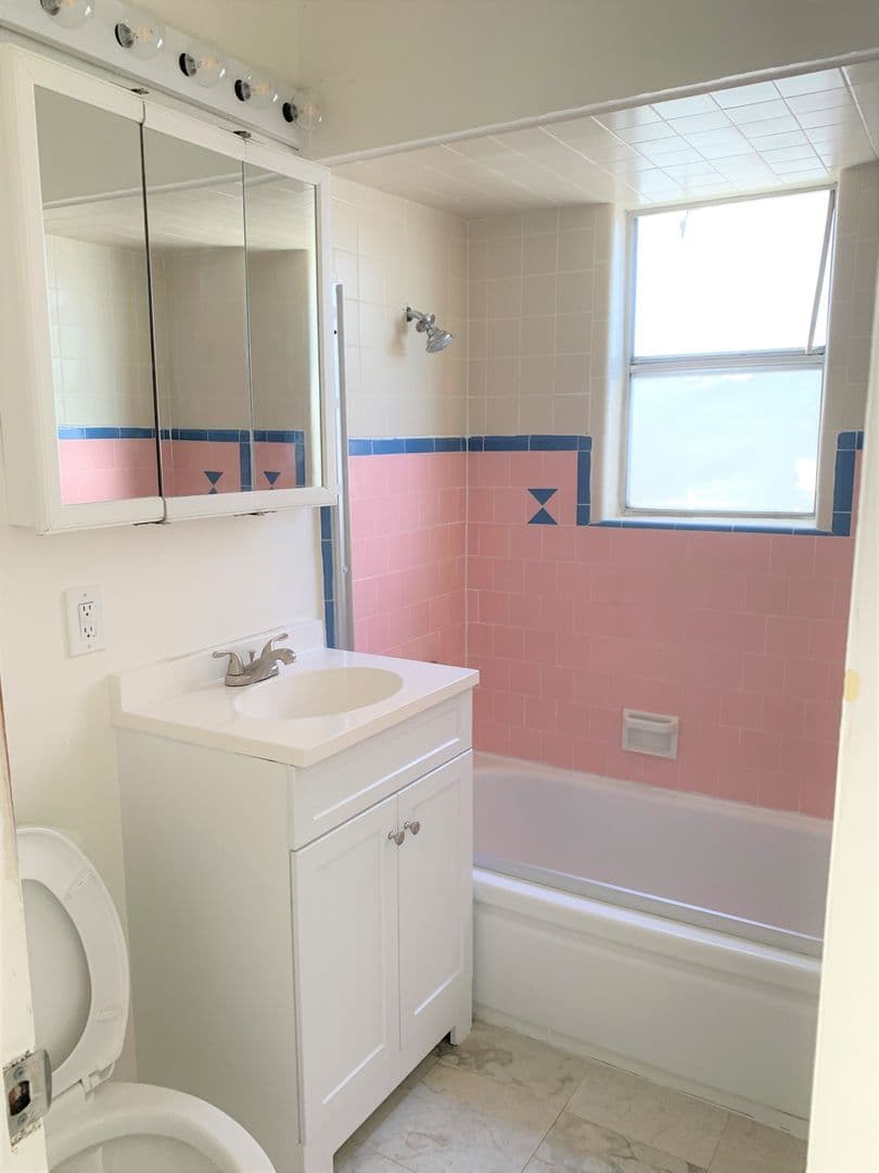 San Diego Apartment: 4045-4047 Morrell Street