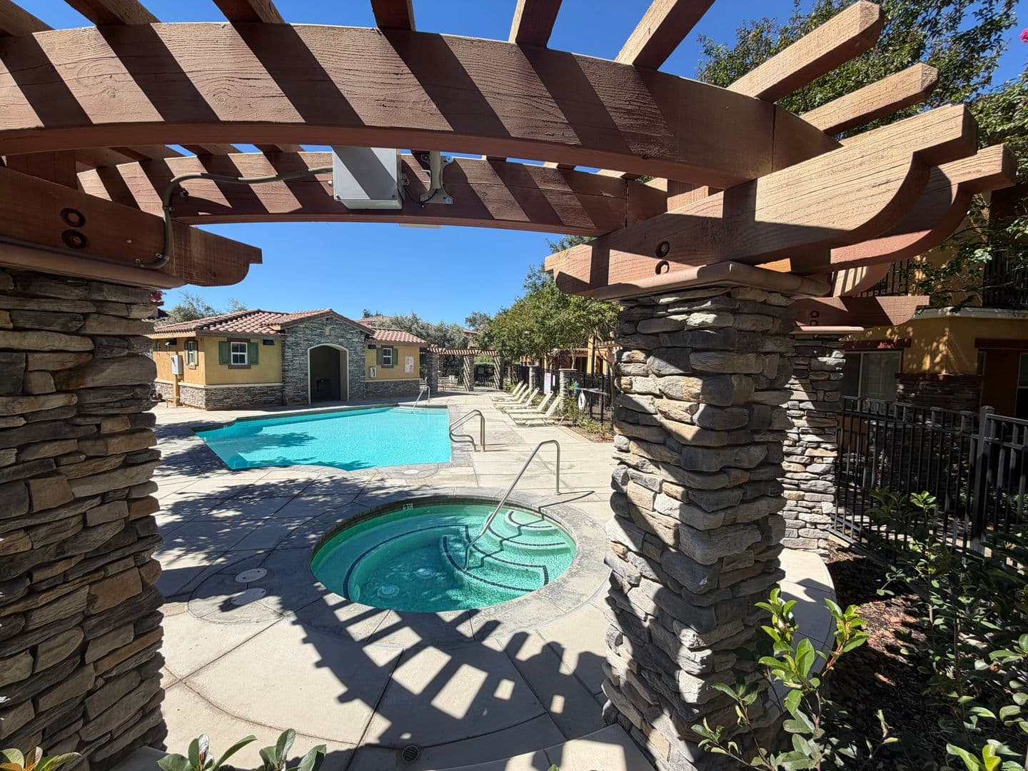 Rancho Cucamonga Townhome: 8013 City View Place