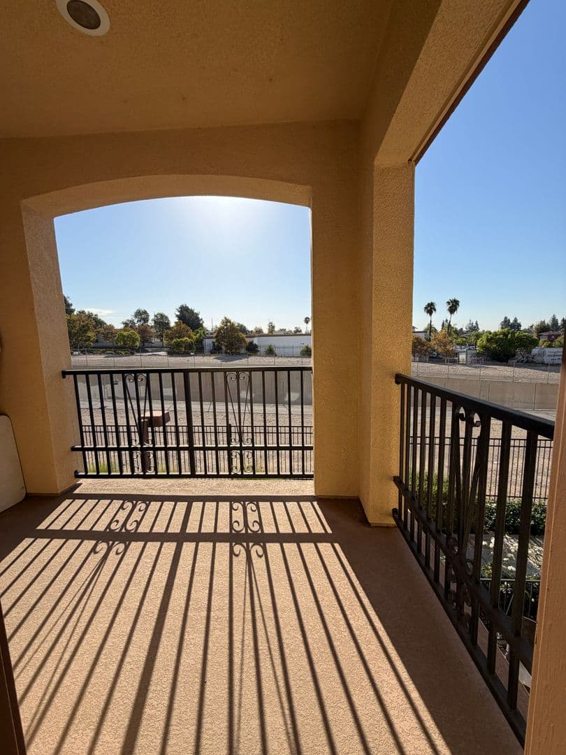 Rancho Cucamonga Townhome: 8013 City View Place