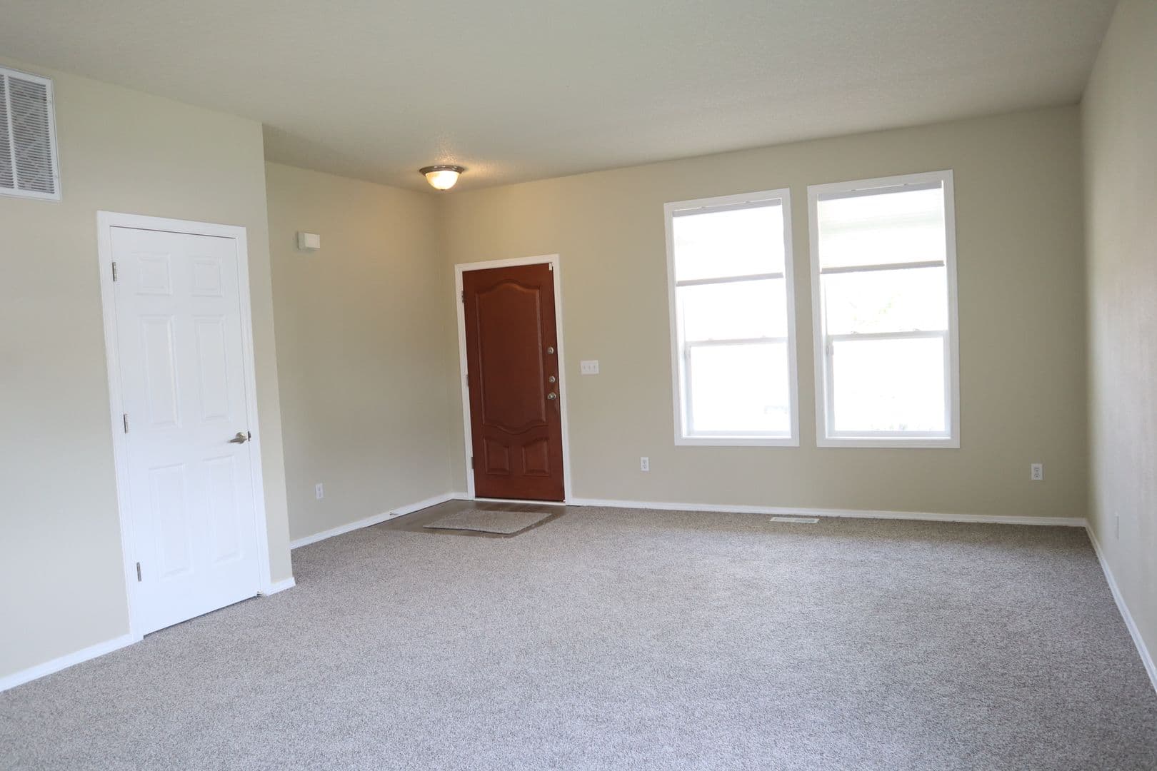 Vancouver House: 9507 NE 39th Ave