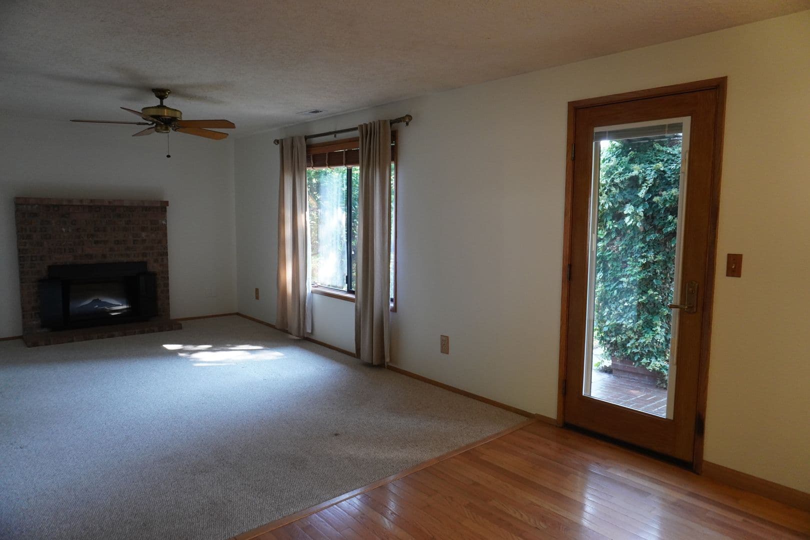 Vancouver House: 4631 NW Lincoln Ave