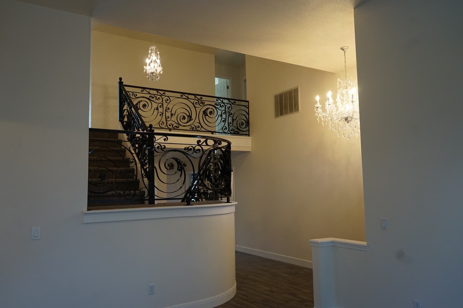 Vancouver House: 13617 SE 36th St