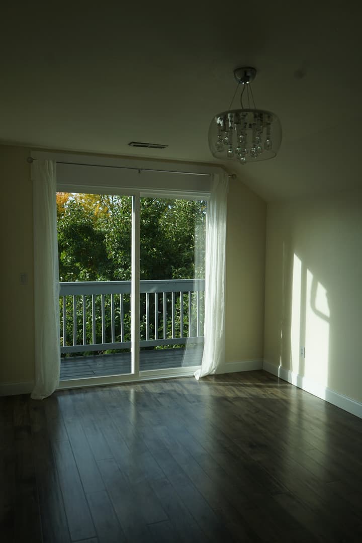 Vancouver House: 13617 SE 36th St
