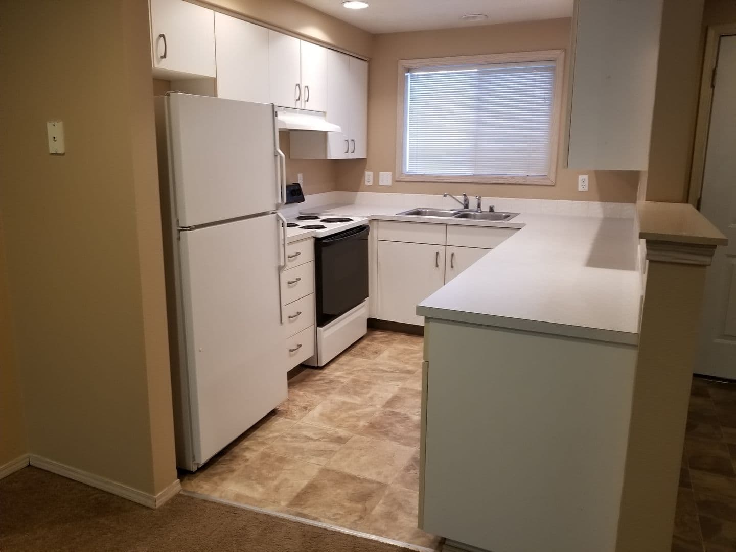 Ridgefield Apartment: 2019 NE 179th St
