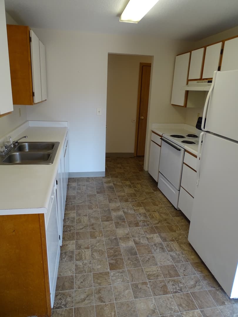 Battle Ground Apartment: 405 SW 1st ST