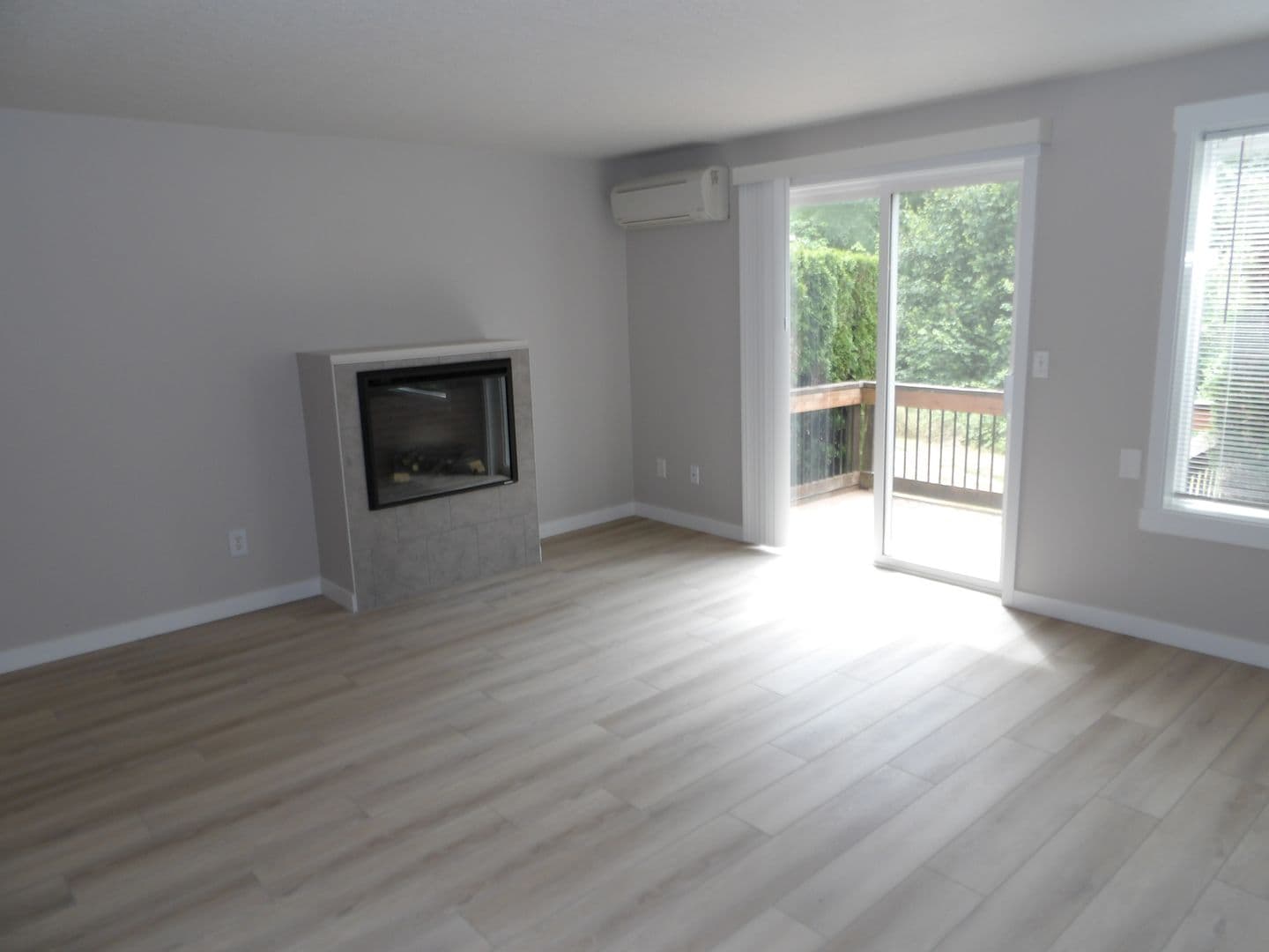 Ridgefield Apartment: 2019 NE 179th St