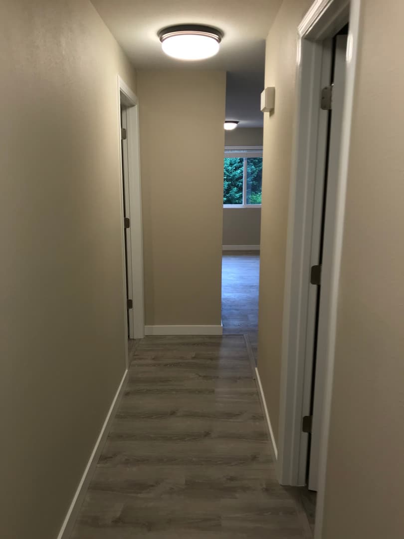 Vancouver House: 8714 NE 13th St