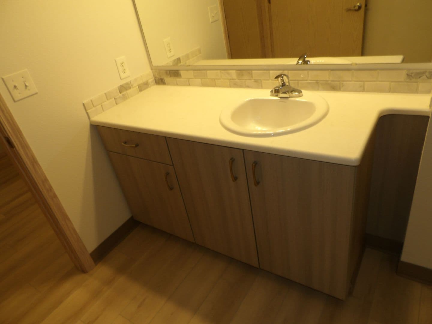 Ridgefield Apartment: 2019 NE 179th St