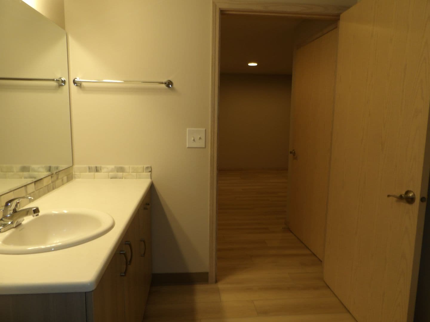 Ridgefield Apartment: 2019 NE 179th St