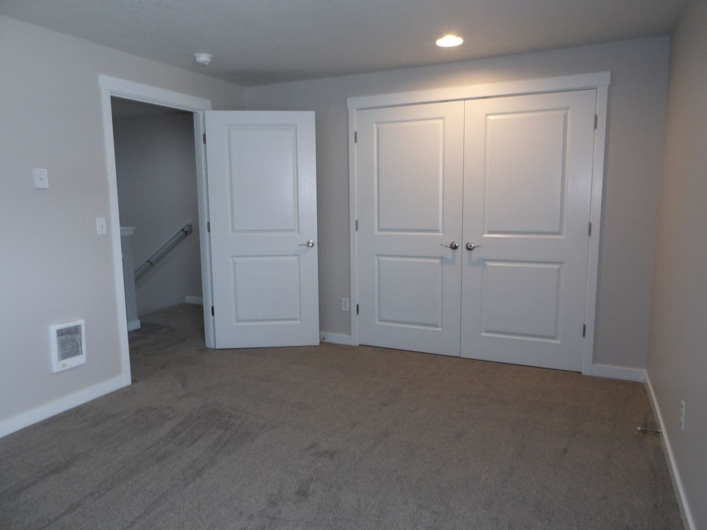 Ridgefield Apartment: 2019 NE 179th St