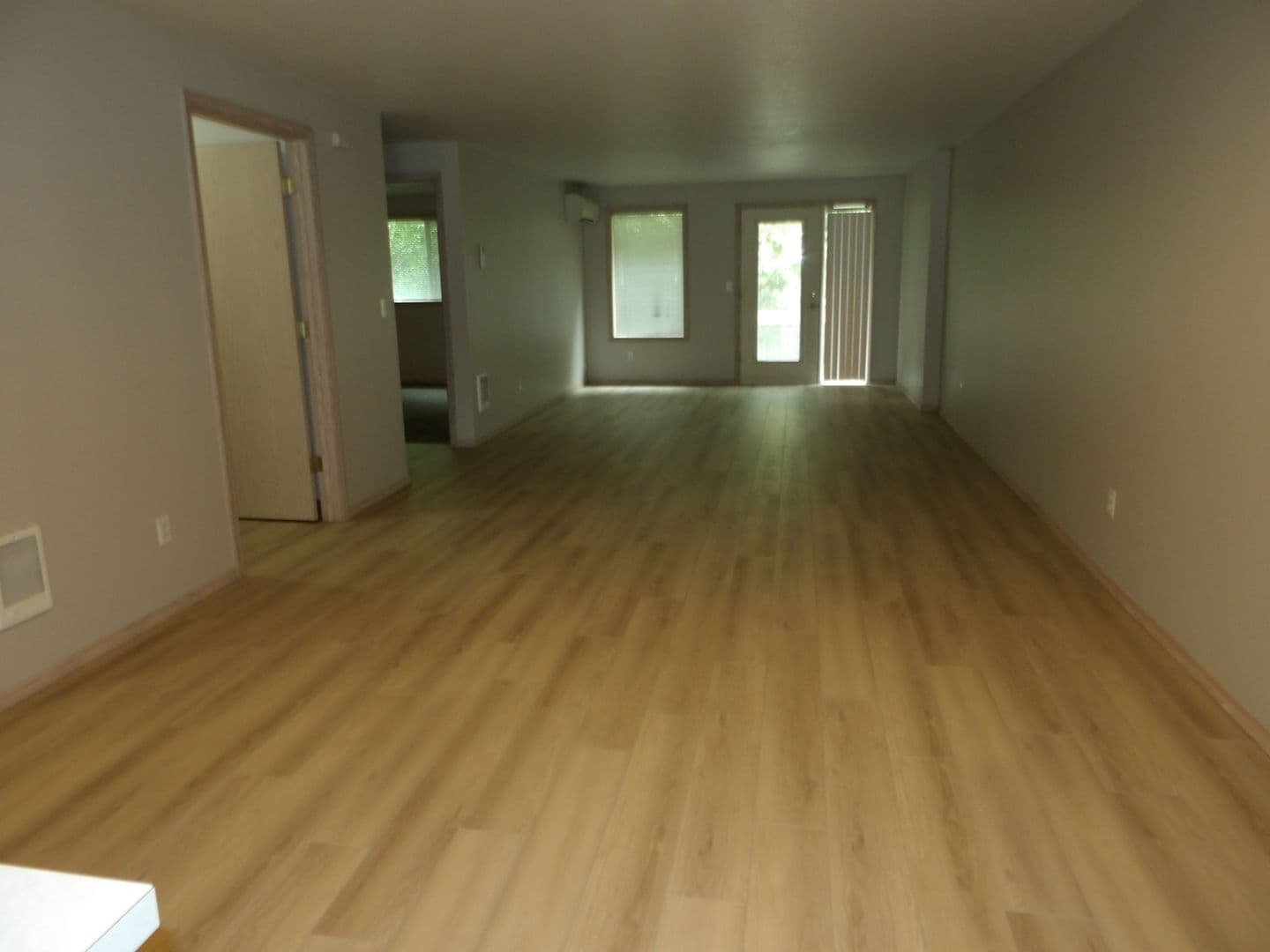 Ridgefield Apartment: 2019 NE 179th St