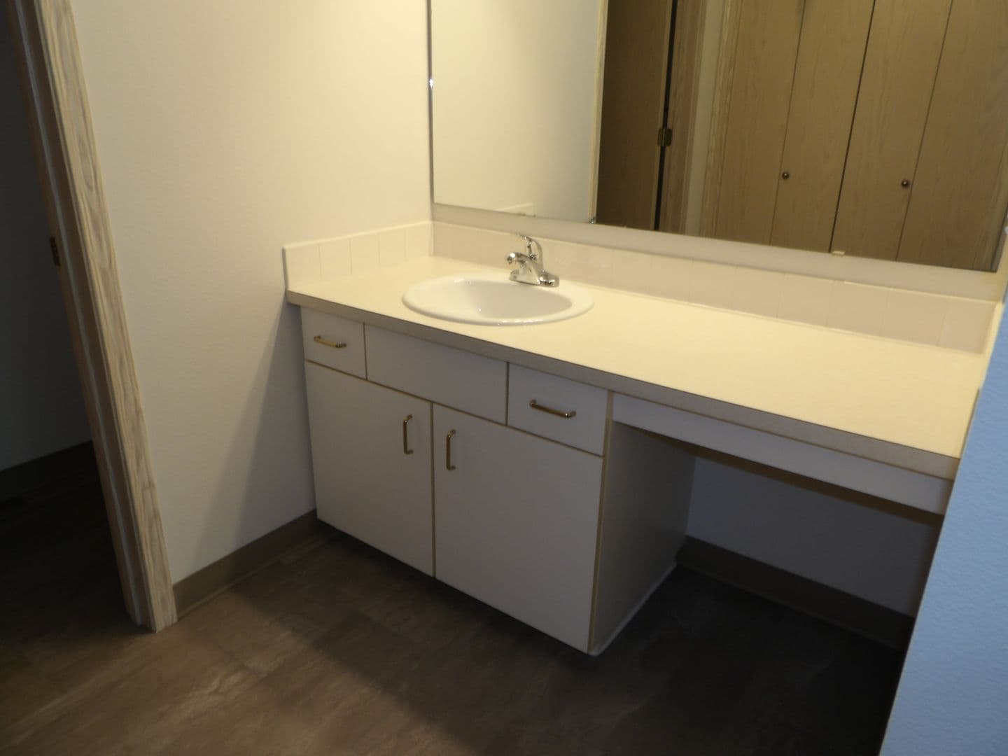 Ridgefield Apartment: 2019 NE 179th St