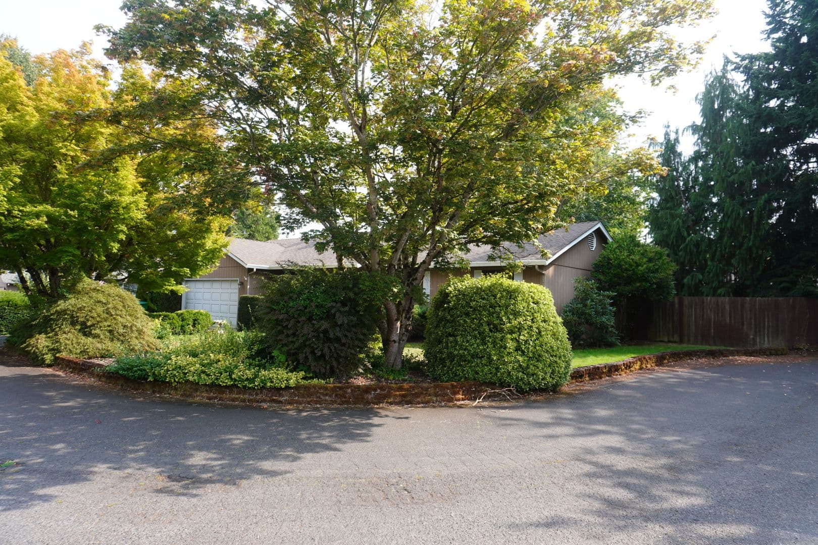 Vancouver House: 4631 NW Lincoln Ave