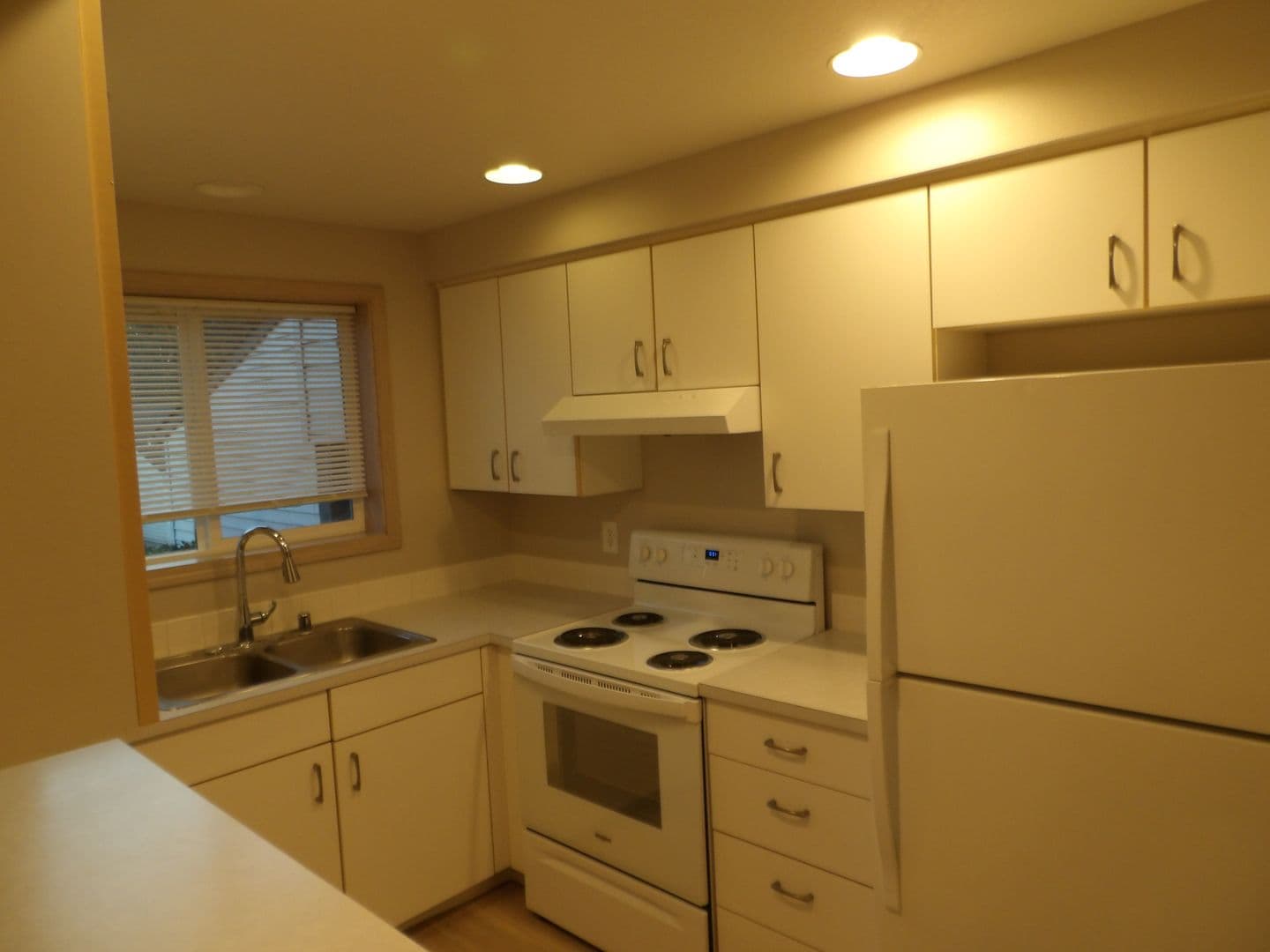 Ridgefield Apartment: 2019 NE 179th St