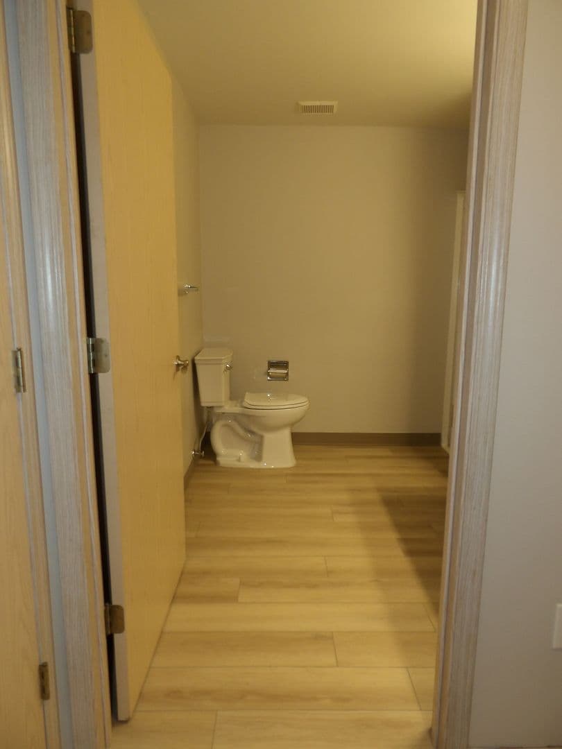 Ridgefield Apartment: 2019 NE 179th St