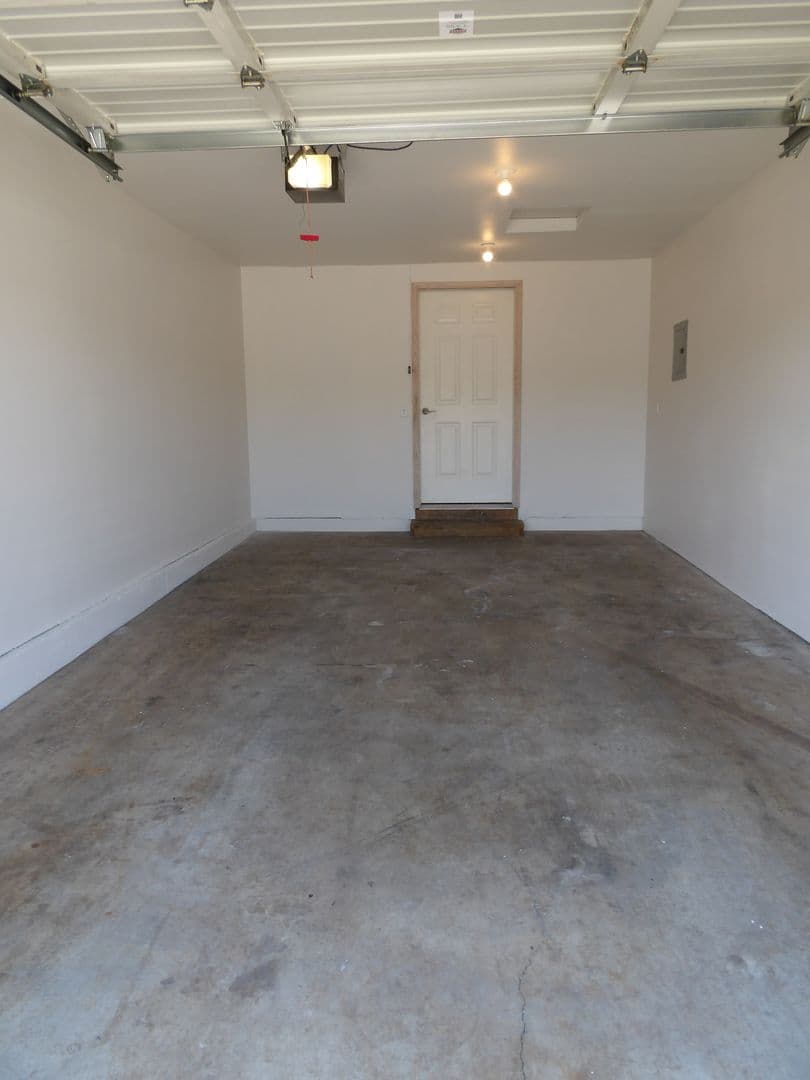 Ridgefield Apartment: 2019 NE 179th St