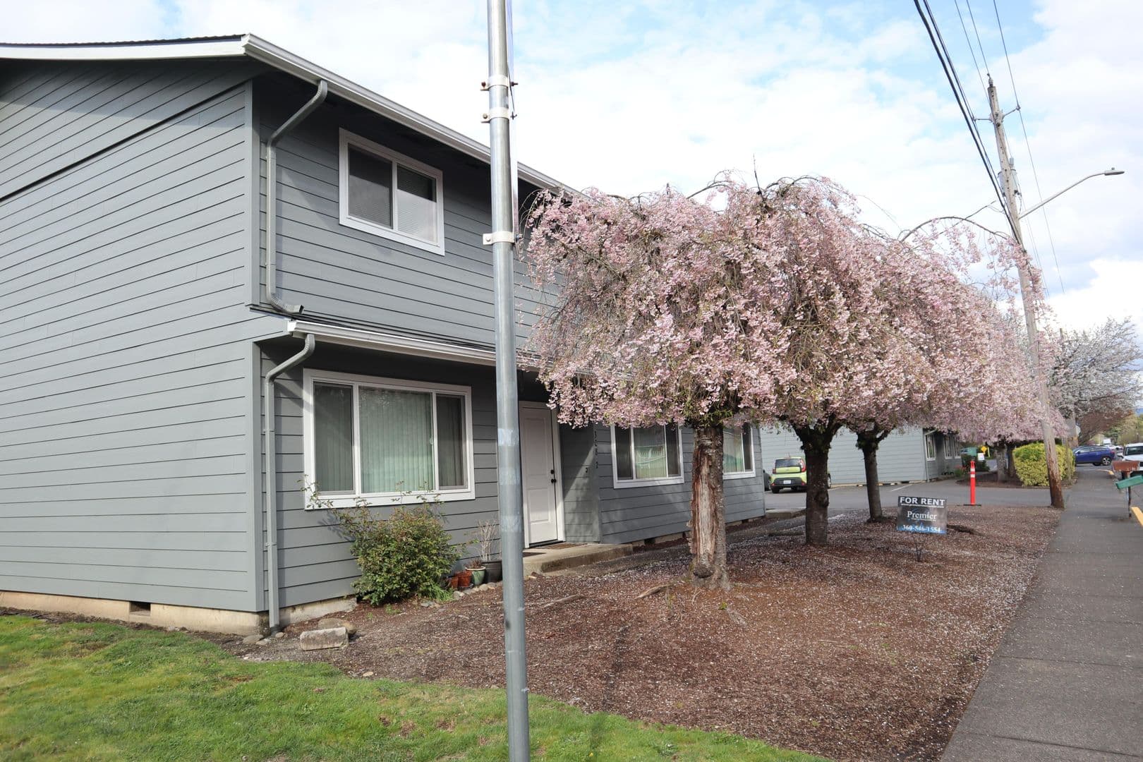 Battle Ground Apartment: 308 SW 1st ST.