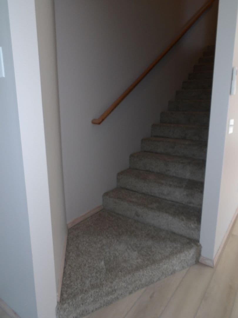 Ridgefield Apartment: 2019 NE 179th St