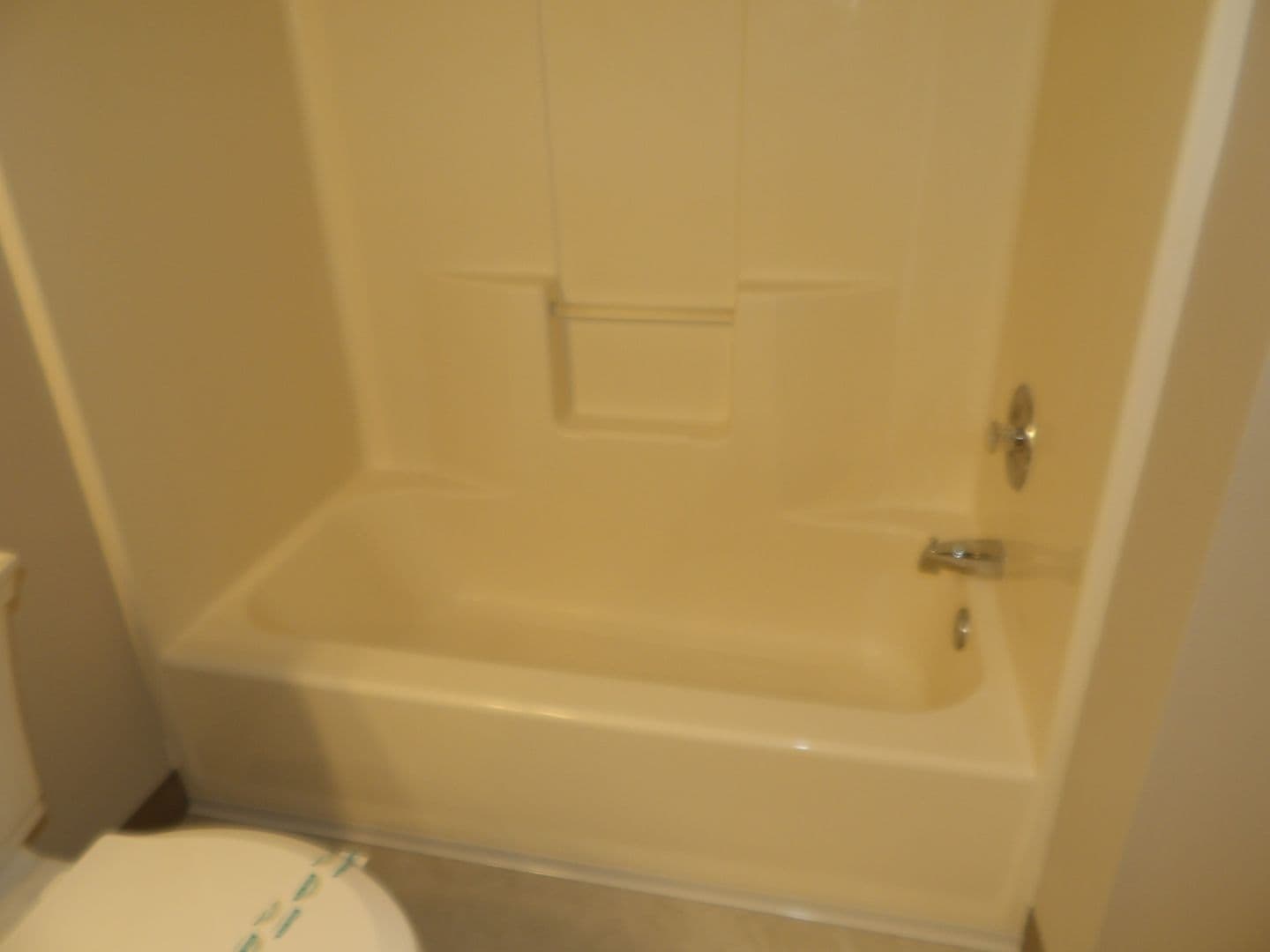 Ridgefield Apartment: 2019 NE 179th St