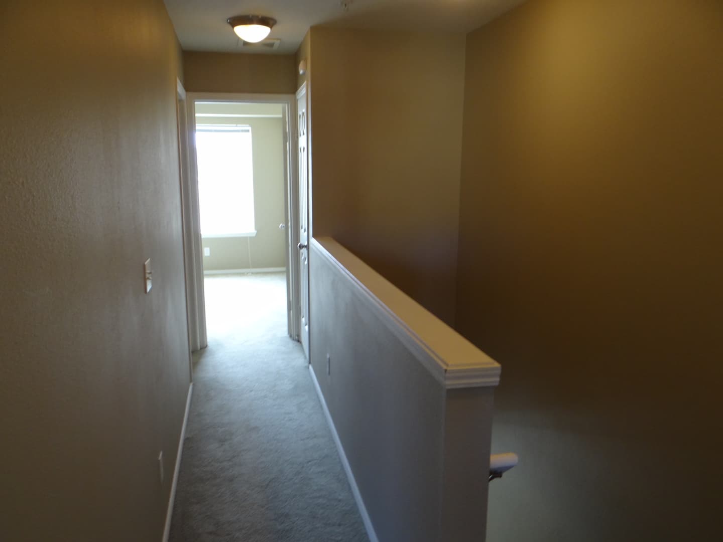 Vancouver House: 714 SE Fairwinds Lp