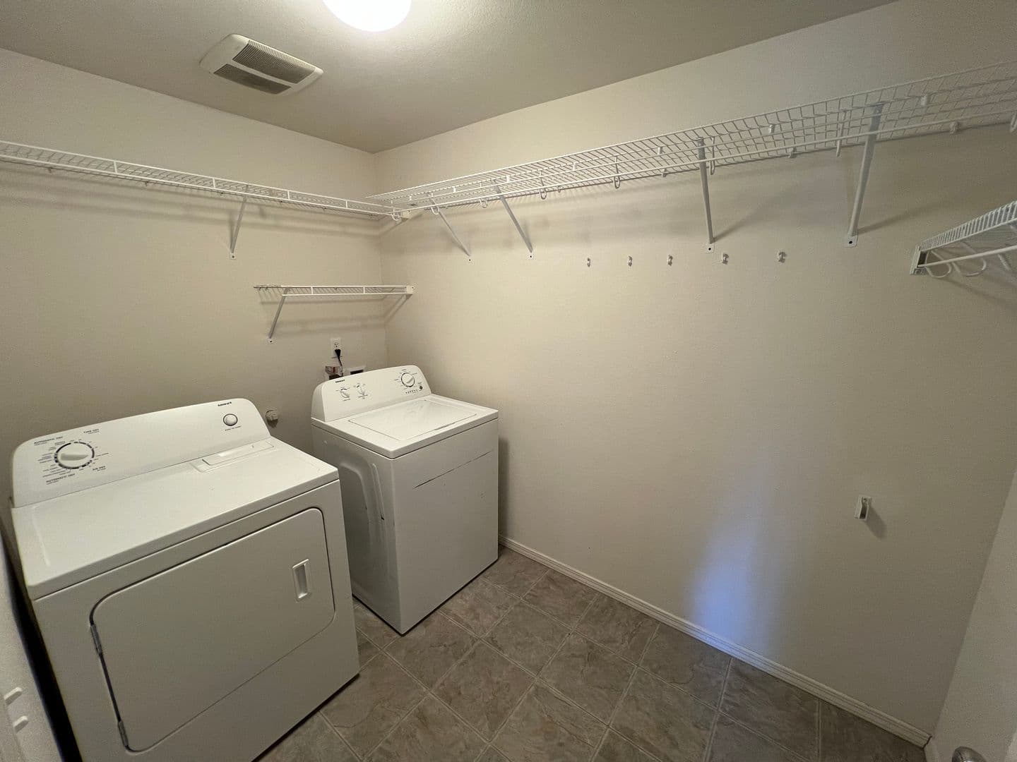 Vancouver House: 2715 NE 125th Ct
